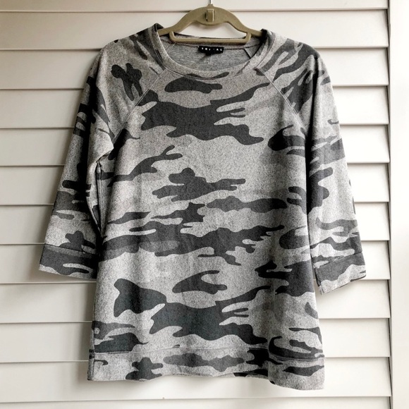 Tribal Camo Raglan Top - Picture 2 of 9